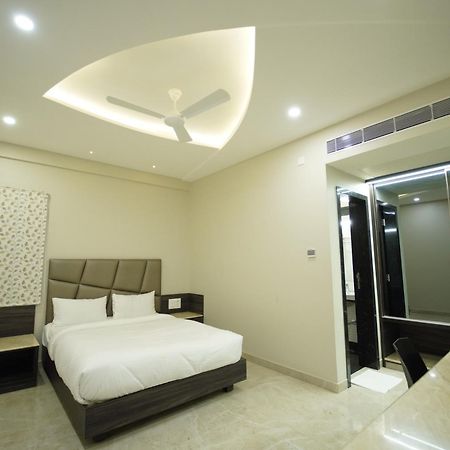 Sun Shine Hotel Bangalore Exterior foto